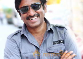  Baadshah Movie Onlocation Stills  photo 6