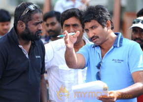  Baadshah Movie Onlocation Stills  photo 14