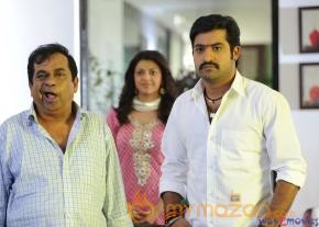 Baadshah Movie Stills  photo 99