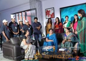 Baadshah Movie Stills  photo 15