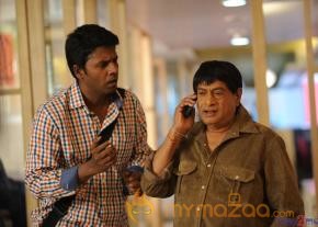 Baadshah Movie Stills  photo 130