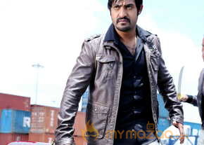 Baadshah New Movie Stills   photo 22