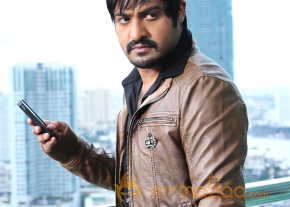 Baadshah New Movie Stills   photo 12