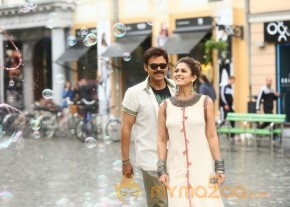 Babu Bangaram Movie Photos photo 16