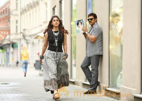 Babu Bangaram Movie Photos photo 3