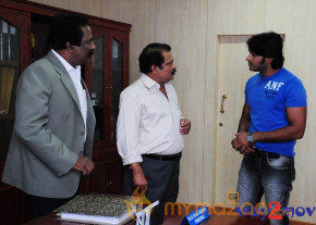 Badmash working stills  photo 2