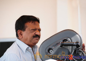 Badmash working stills  photo 8