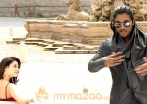 Badrinath Movie Latest Working Stills photo 13