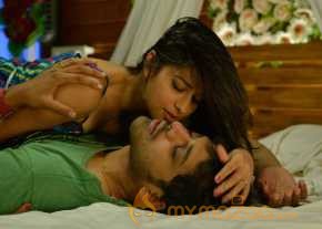 Best Actors Movie Nandu Madhurima Hot Romancing Stills photo 3
