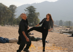 Bhaja Bhajantrilu Movie Spicy Stills  photo 21
