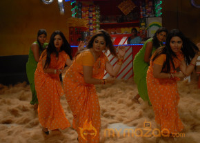 Bhaja Bhajantrilu Movie Spicy Stills  photo 62