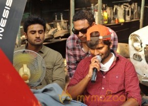 Bhale Manchi Roju Working Pics photo 7