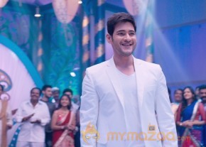 Brahmotsavam photo 14