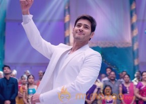 Brahmotsavam photo 7