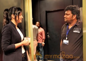 Cheekati Rajyam movie working stills photo 3