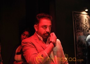 Cheekati Rajyam movie working stills photo 17