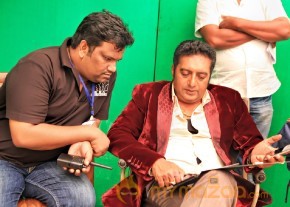 Cheekati Rajyam movie working stills photo 6