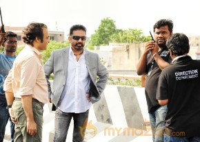 Cheekati Rajyam movie working stills photo 7
