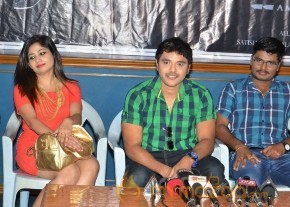 Chori Telugu Movie Poster Release Stills photo 33