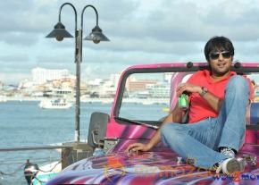 Chukkalanti Ammayi Chakkanaina Abbai Movie Stills  photo 16