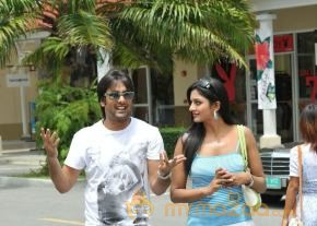 Chukkalanti Ammayi Chakkanaina Abbai Movie Stills  photo 32