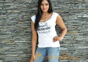 Chukkalanti Ammayi Chakkanaina Abbai Movie Stills  photo 35