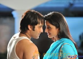 Chukkalanti Ammayi Chakkanaina Abbai Movie Stills  photo 28