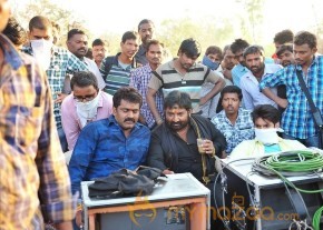 Chuttalabbayi Movie  New Stills photo 4