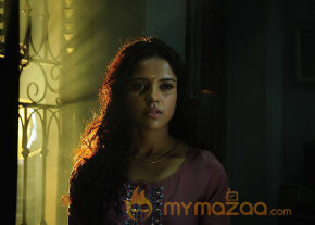 Dalam New Movie Stills   photo 19
