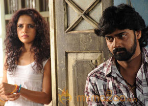 Dalam New Movie Stills   photo 12