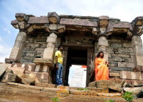 Daughter of Varma Movie New Stills photo 22