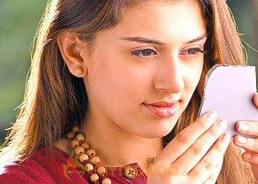 Desamuduru Movie Stills photo 2