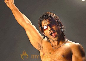 Desamuduru Movie Stills photo 14