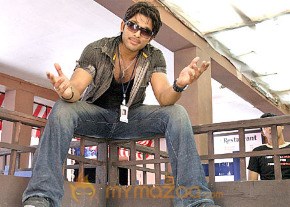 Desamuduru Movie Stills photo 33