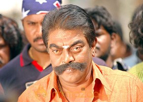 Desamuduru Movie Stills photo 43