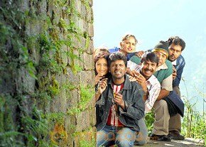Desamuduru Movie Stills photo 72