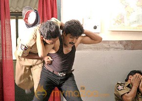 Desamuduru Movie Stills photo 83