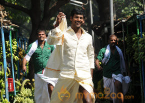 Dheerudu New Movie Stills  photo 8
