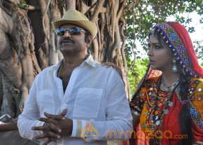 Doosukeltha Movie Onlocation Stills  photo 12