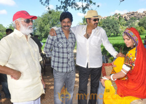 Doosukeltha Movie Onlocation Stills  photo 113