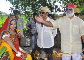 Doosukeltha Movie Onlocation Stills  photo 45