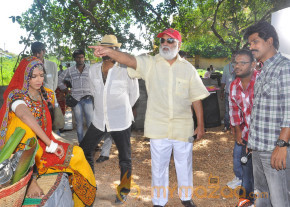Doosukeltha Movie Onlocation Stills  photo 9