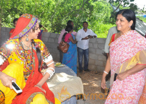 Doosukeltha Movie Onlocation Stills  photo 17
