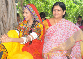 Doosukeltha Movie Onlocation Stills  photo 115