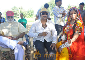 Doosukeltha Movie Onlocation Stills  photo 40