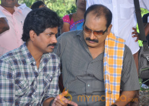 Doosukeltha Movie Onlocation Stills  photo 27