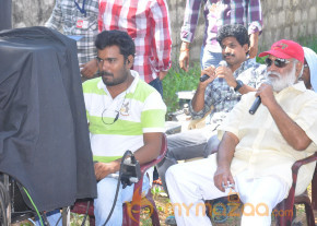 Doosukeltha Movie Onlocation Stills  photo 16