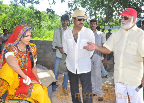 Doosukeltha Movie Onlocation Stills  photo 57