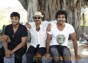 Doosukeltha Movie Onlocation Stills  photo 59