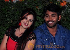Evaru Donga Movie New Stills photo 8